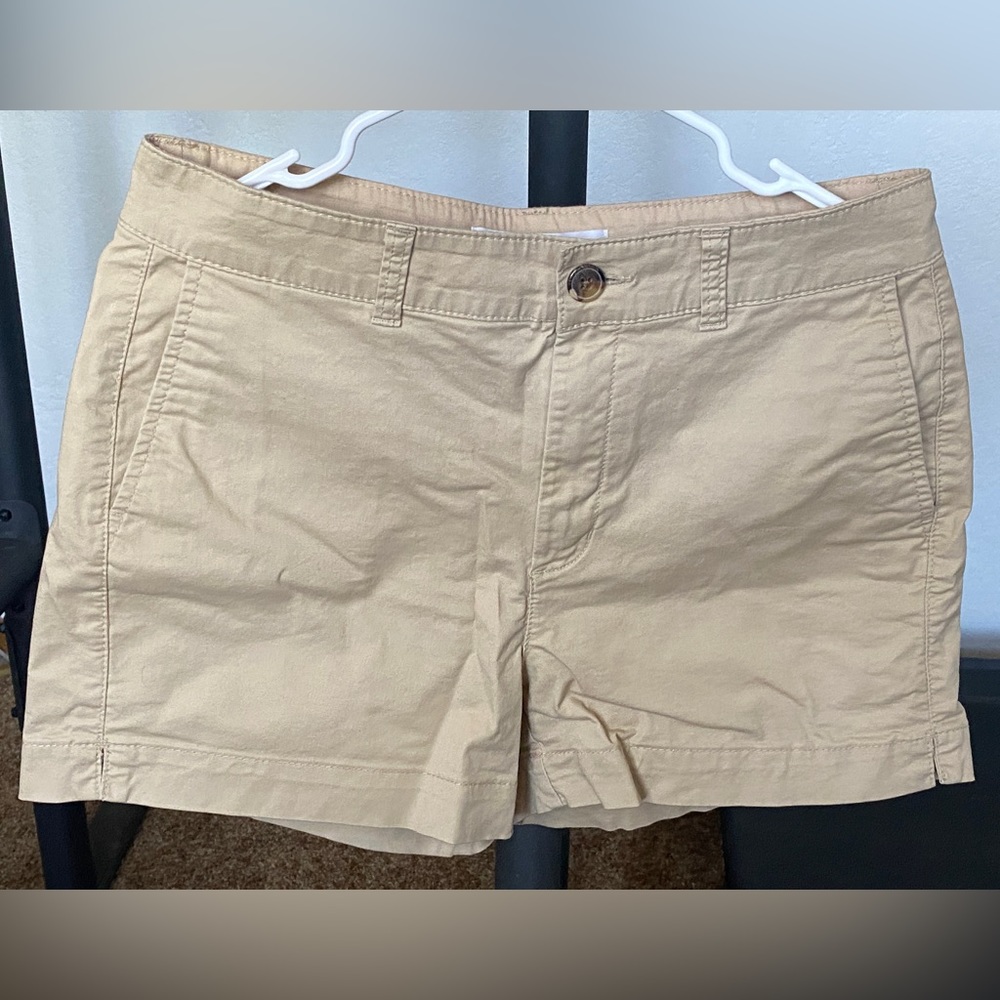 Old Navy Everyday shorts tan size 4